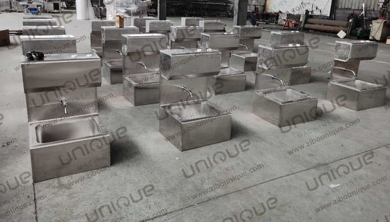 Industriële schoenenwasapparatuur / proces van koude waterreiniging / schoenenwasmachine voor landbouwbedrijven