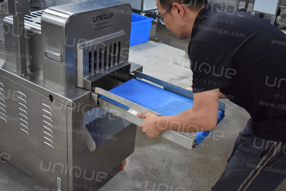 3KW Bevroren vlees Kipneus Varkensvlees Buik Eend Cube Dicing Snijmachine voor snijwerk