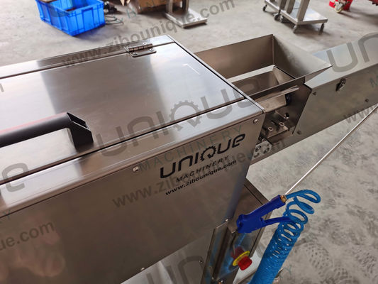 Elektrische automatische wortelborrel Daikon huid peeling machine mes peeler voor Daikon